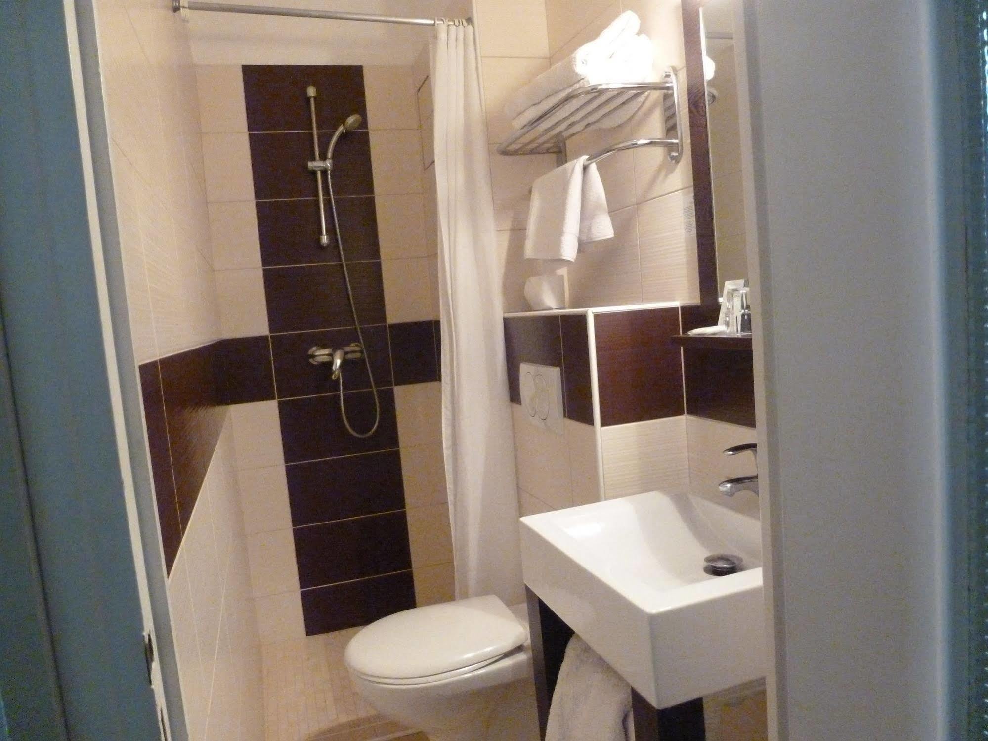ניס Hotel De Verdun מראה חיצוני תמונה
