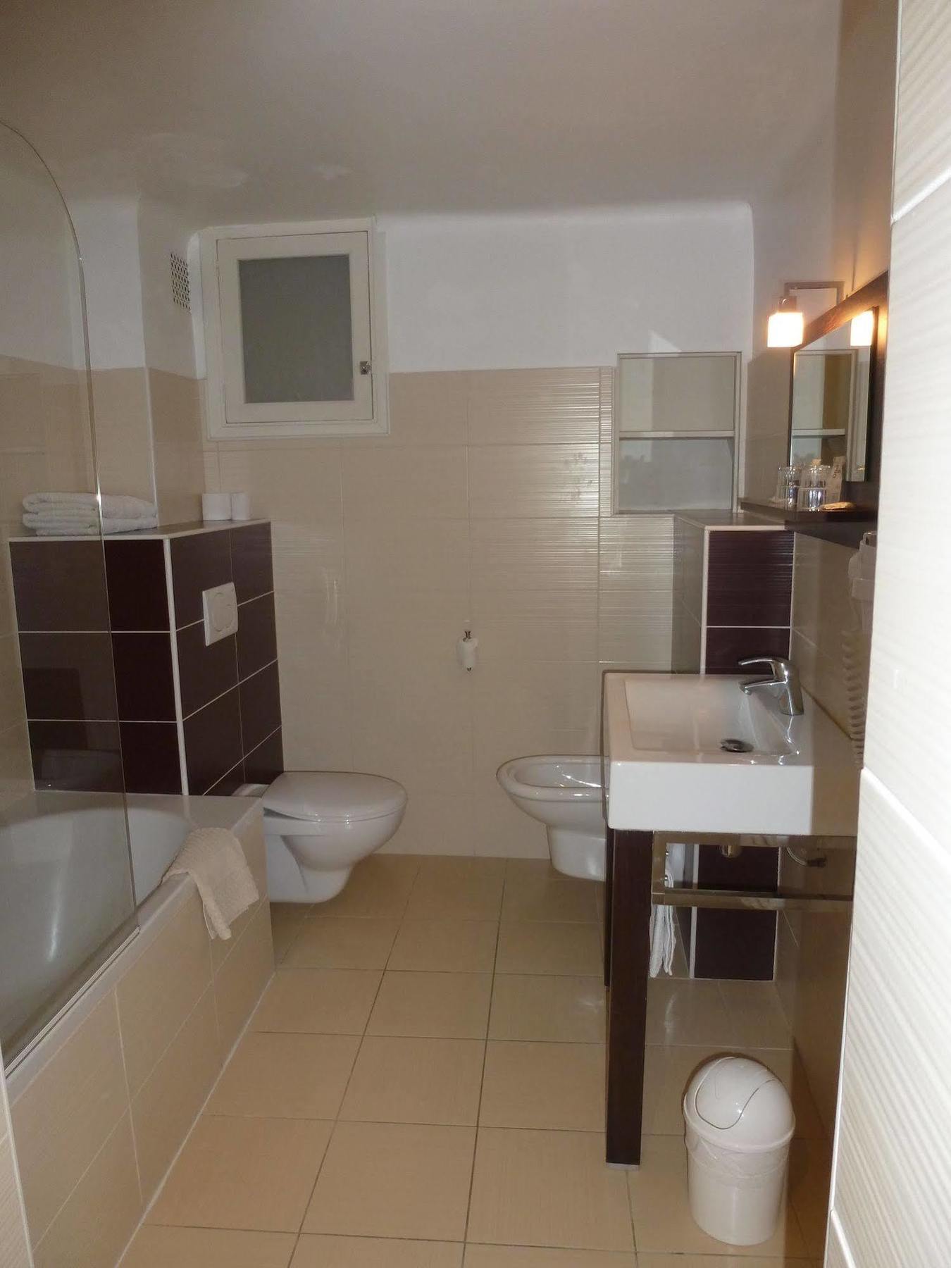 ניס Hotel De Verdun מראה חיצוני תמונה
