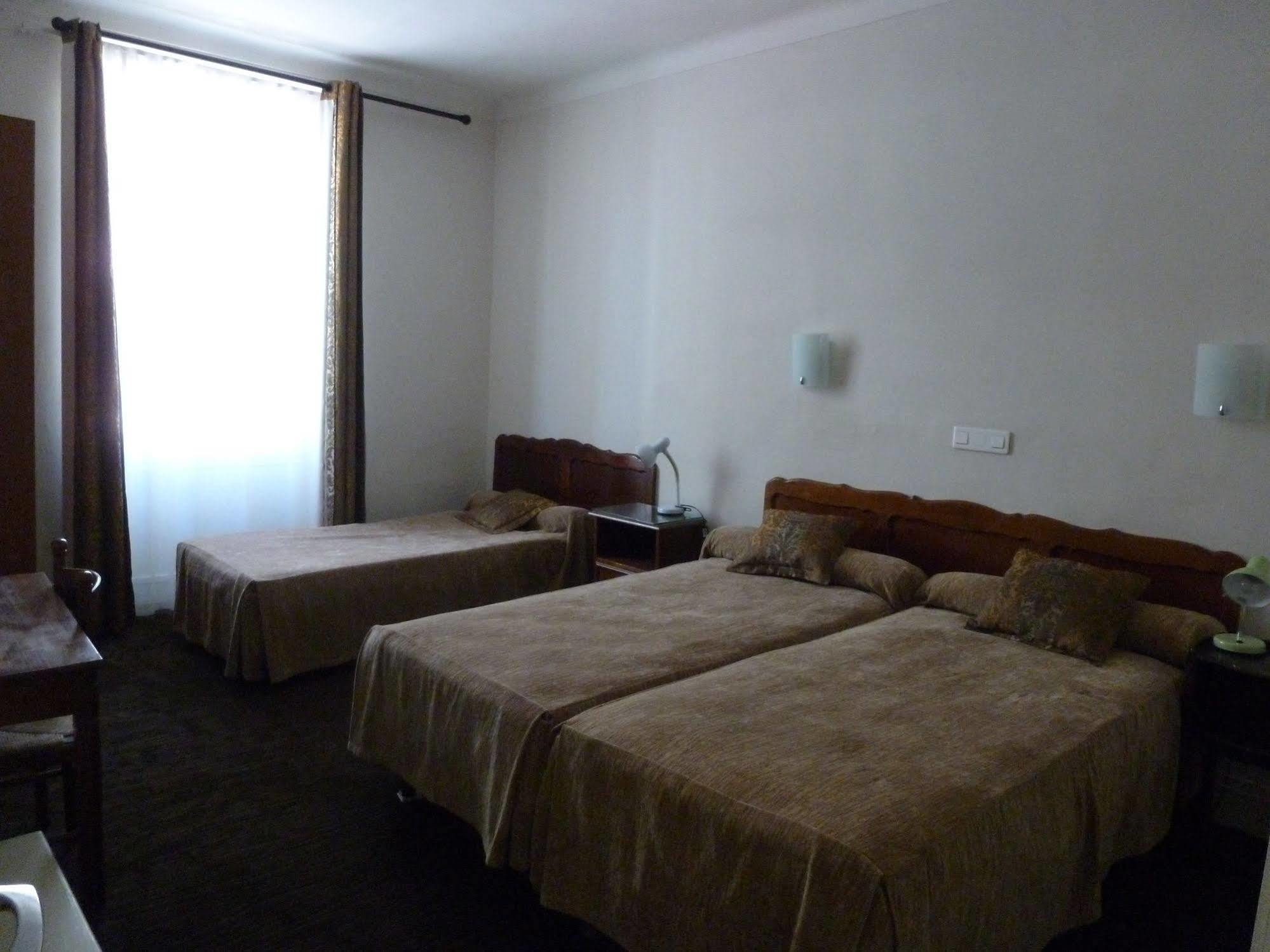 ניס Hotel De Verdun מראה חיצוני תמונה