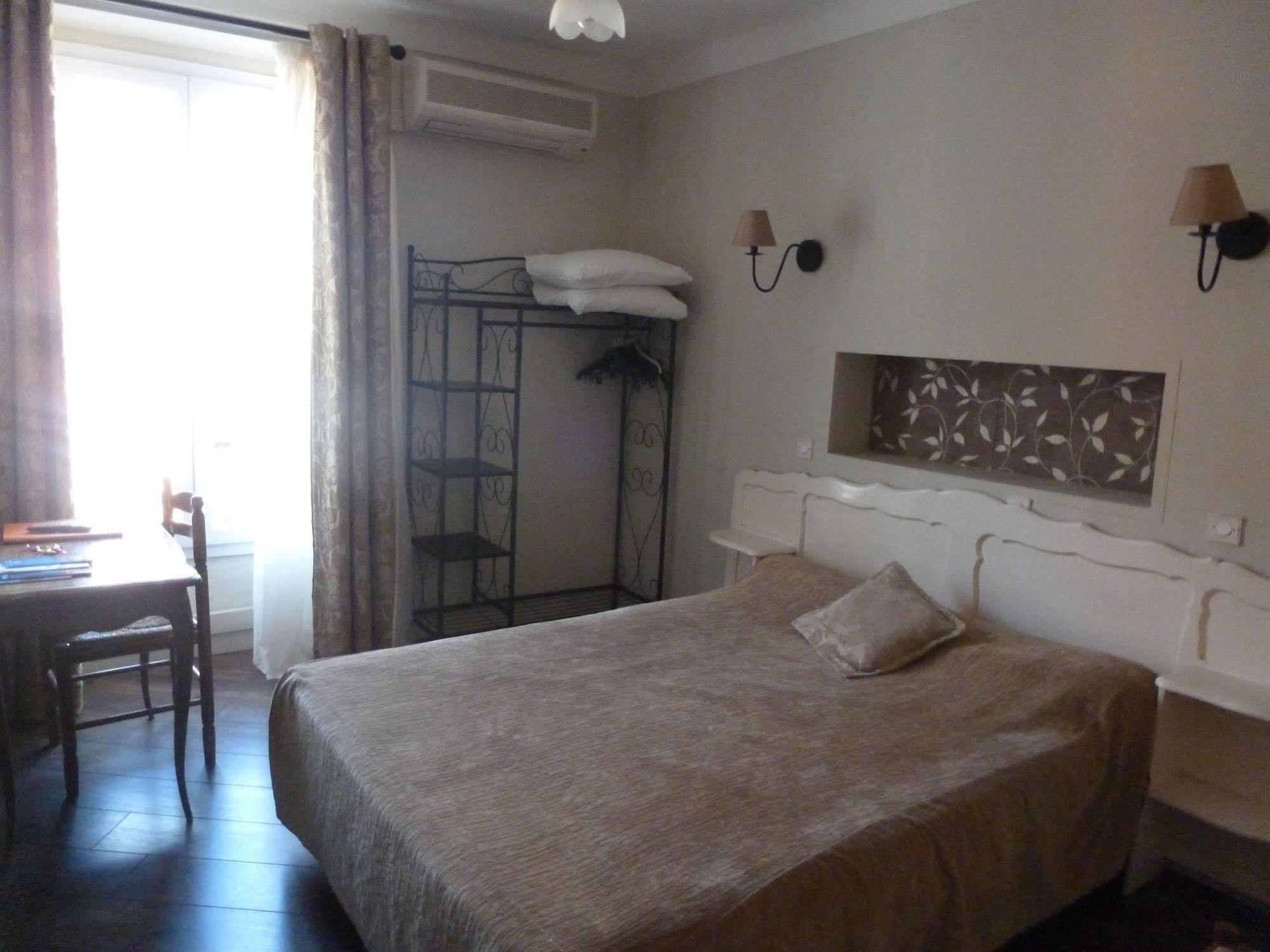 ניס Hotel De Verdun מראה חיצוני תמונה